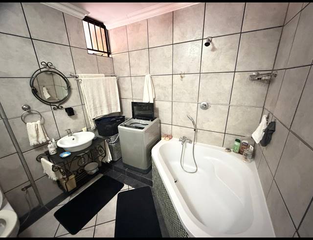 2 BEDROOM APARTMENT FOR SALE IN KILNER PARK